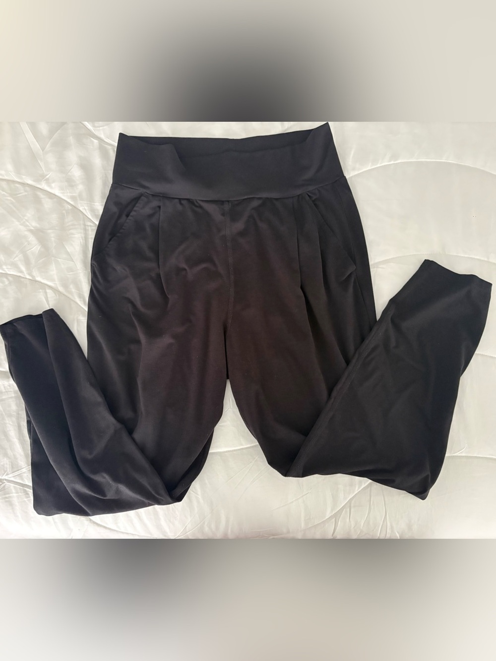 Vuori At Ease Black Women’s Pants Size M